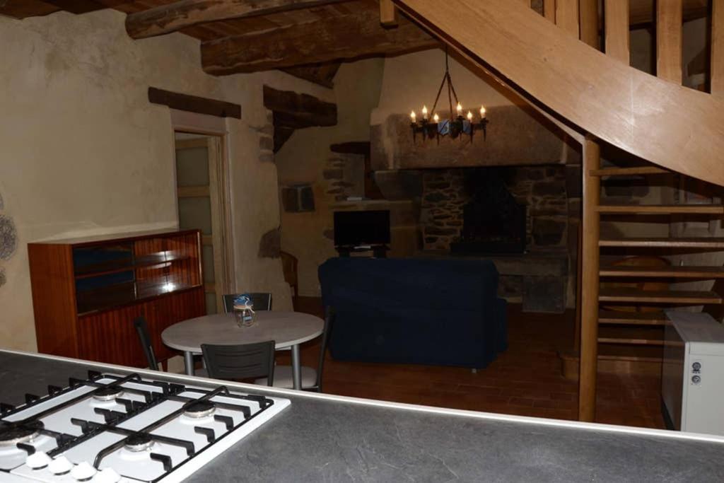 Gite 3 Personnes, Possibilite Table D'Hotes Le Soir Treduder Buitenkant foto